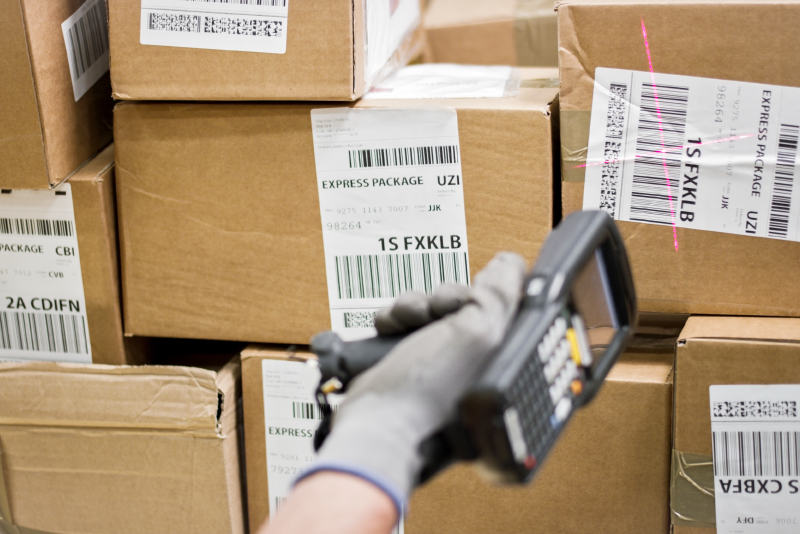 scanning labels on boxes